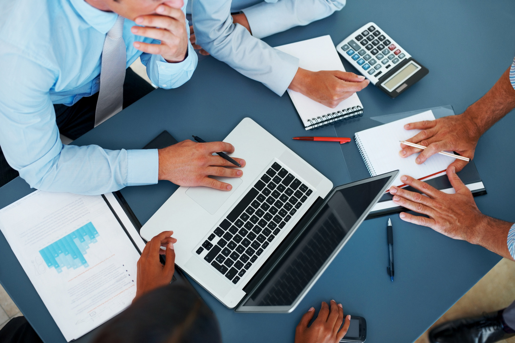 We provide payroll services to our customers in compliance with the regulations of the tax, labor and social security law